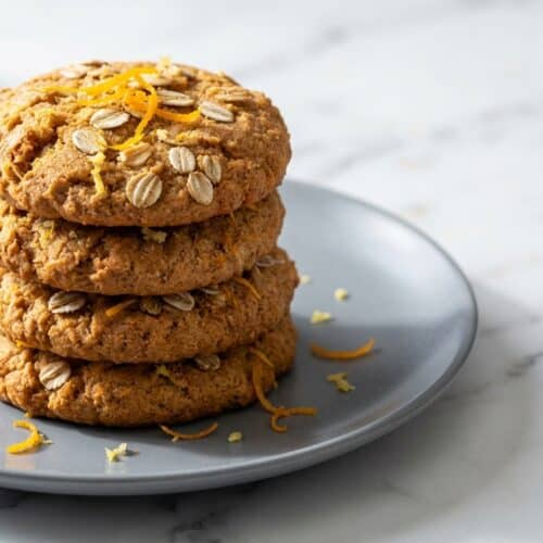 Recette biscuit flocon d'avoine minceur doré aux zestes d'orange fraîche et gingembre râpé.